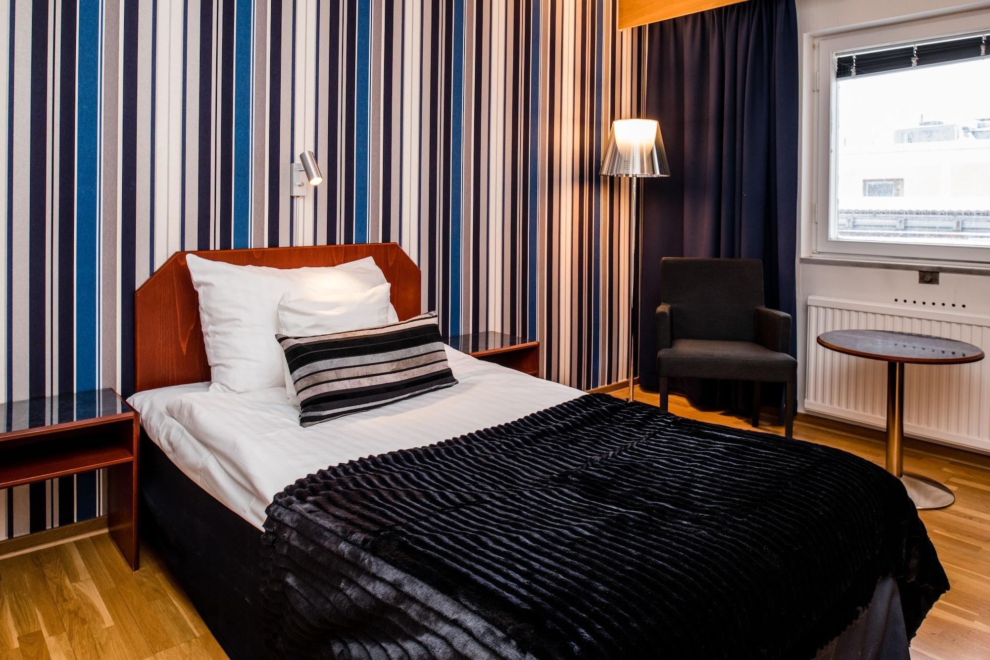 Quality Hotel Statt Худиксвалль Экстерьер фото